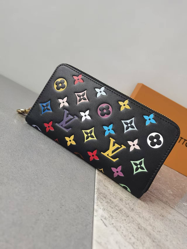 LVコピーウォレット正面デザイン